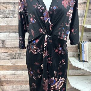 Colleen Lopez BlackVelvet Kimono Sleeve Floral Print Small